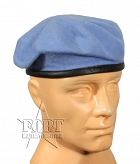 Beret tłoczony - błękitny - używany
