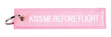 Breloczek Kiss Me Before Flight - różowy